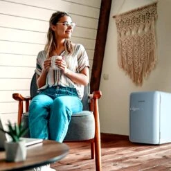 Audrey Retro-Kühlschrank -KLarstein Verkaufsgeschäft 10046057 yy 0002 logo